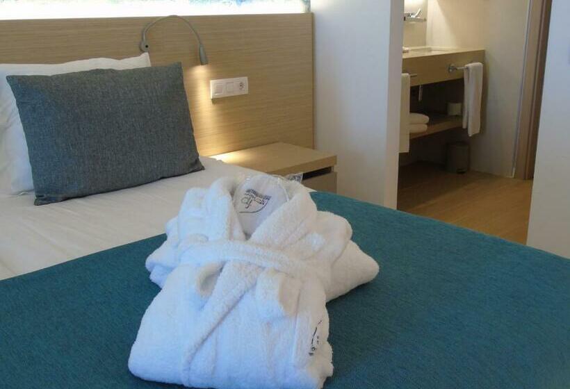 Junior Suite cu Vedere la Mare, Aparthotel Fontanellas Playa