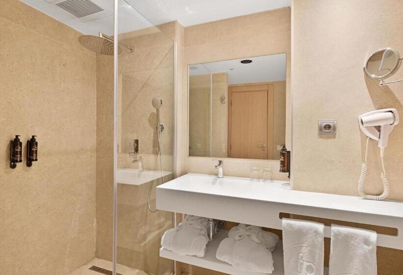 オーシャンビューのスーペリアー１ベッドルームアパートメント, Aparthotel Fontanellas Playa