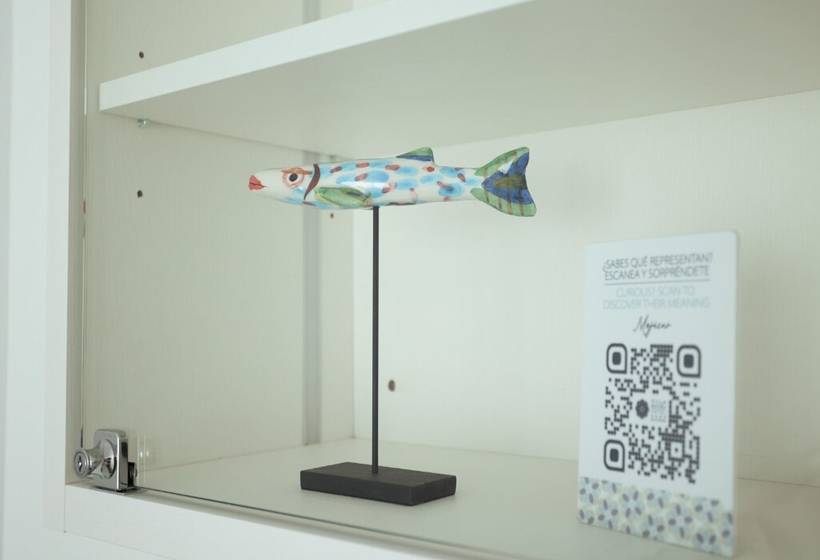 חדר בסיסי, Villa España