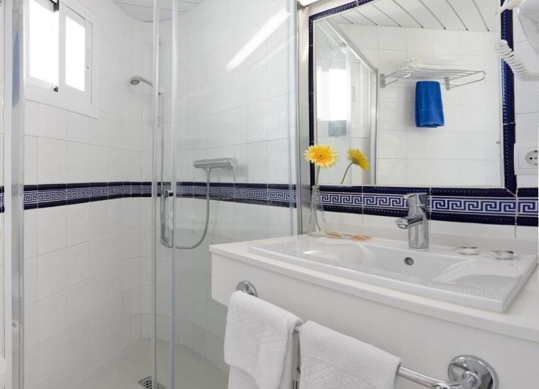 إستوديو قياسى, Cenit & Apts. Sol Y Viento