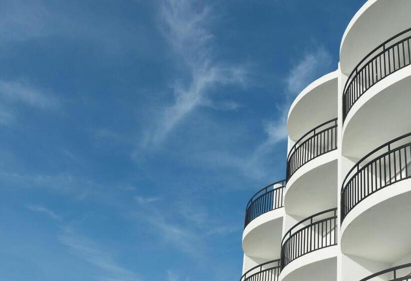 스탠다드 스튜디오, Cenit & Apts. Sol Y Viento