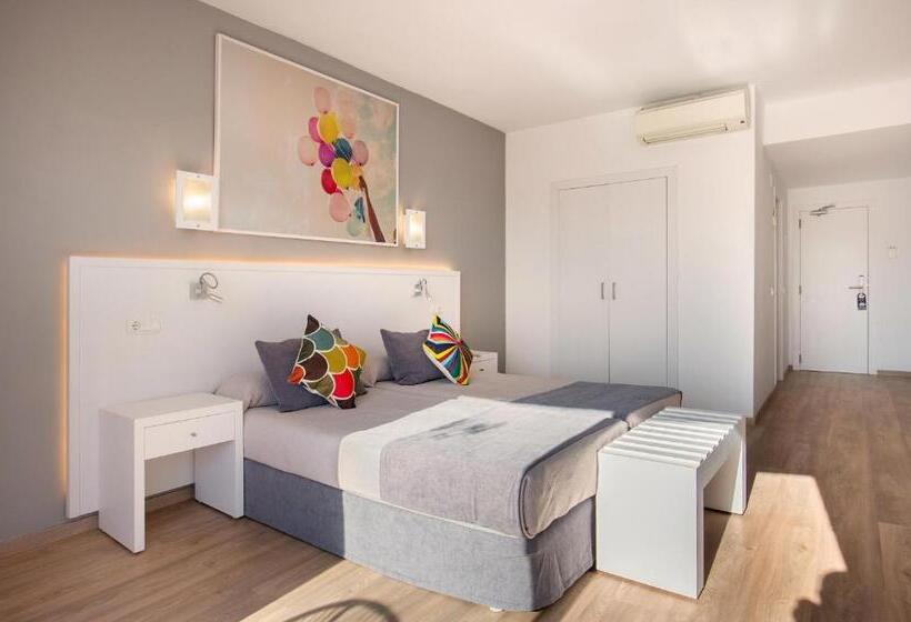 غرفة قياسية إطلالة جانبية علي البحر, Cenit & Apts. Sol Y Viento