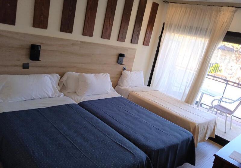 Standard Triple Room with Terrace, 153