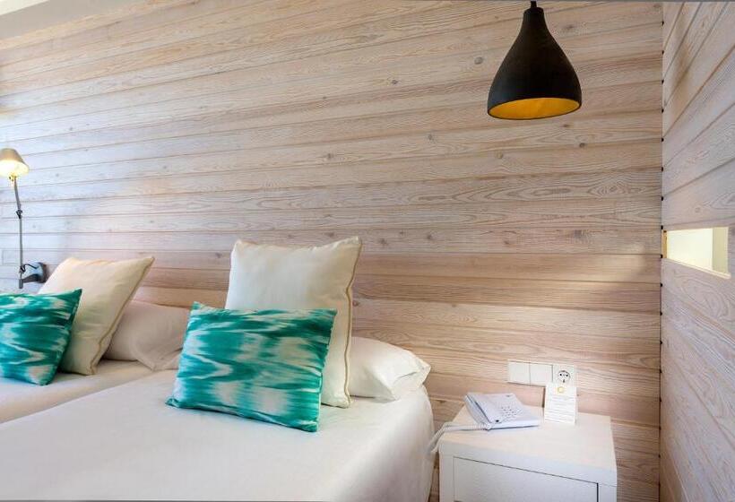 Standard swim-up room, Fergus Style Palmanova - Adults Only