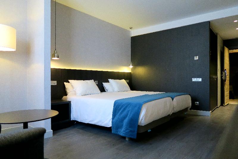 Номер Стандарт, Hg City Suites Barcelona