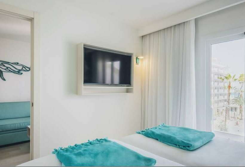 Семейный Номер Вид на Бассейн, Iberostar Waves Alcudia Park