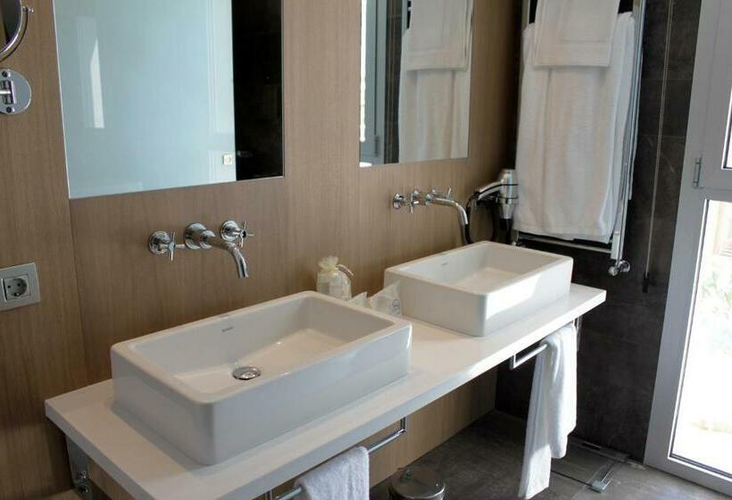 Junior Suite Vue Mer, Pure Salt Garonda  Adults Only