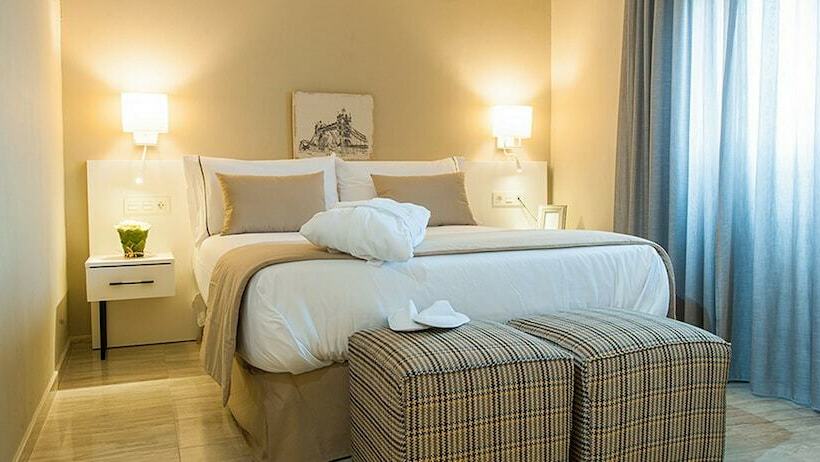 Полулюкс, New Hotel Colon