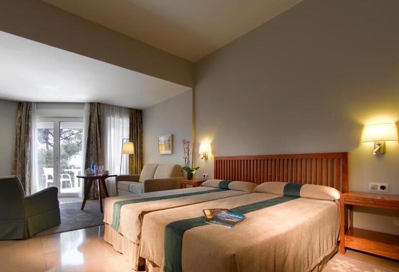 اتاق سوپریور, Parador De Cordoba