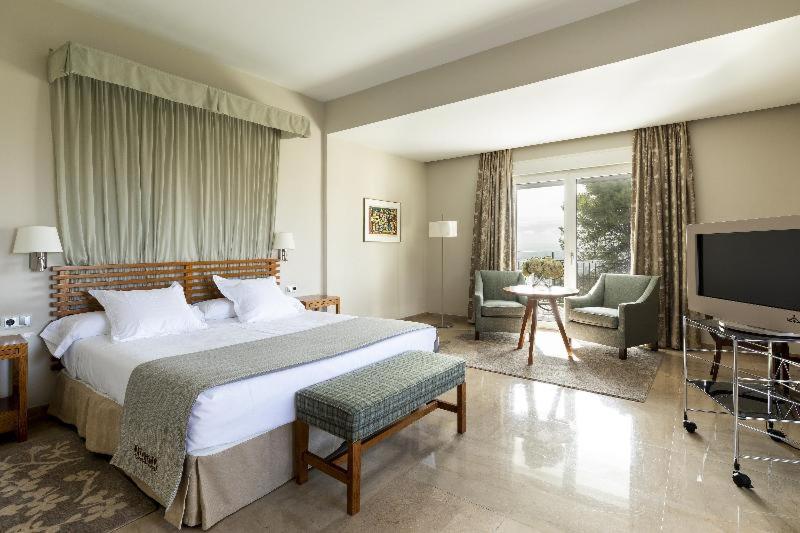 Habitación Estándar, Parador De Cordoba