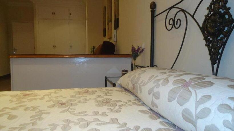 Люкс Повышенной Комфортности, Hostal Los Dos Naranjos
