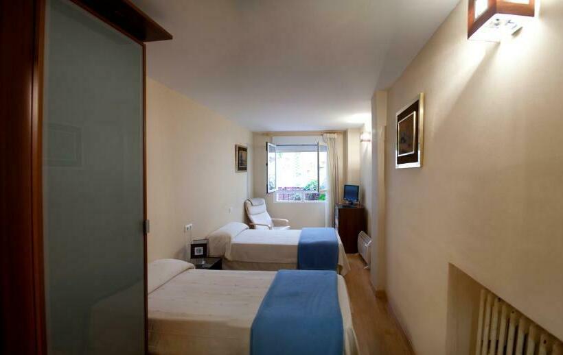 اتاق استاندارد, Hostal Ruiz