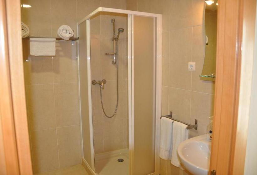 اتاق استاندارد یک نفره, Hostal Ruiz