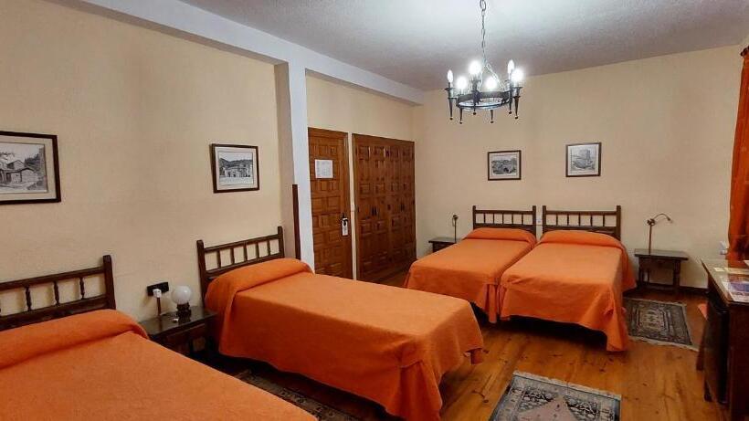 Четырехместный Номер Стандарт Вид на Сад, Hosteria Picos De Europa