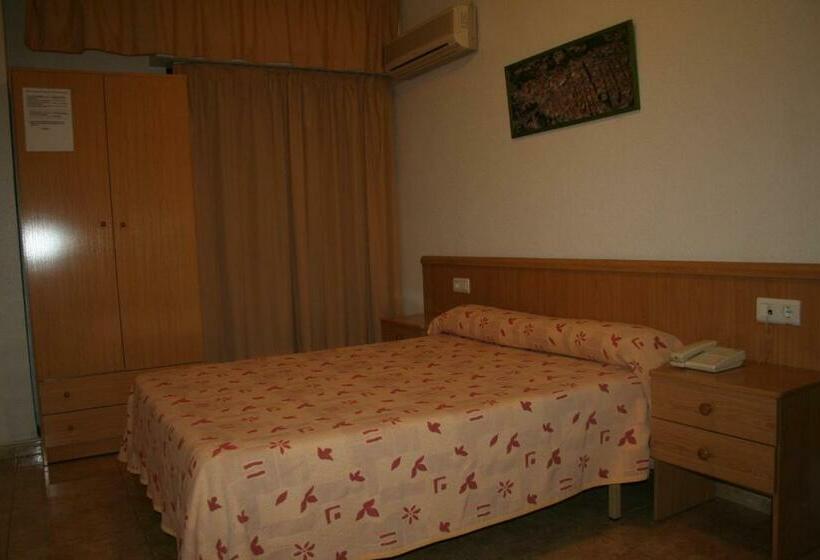 Номер Стандарт, Hostal El Altet