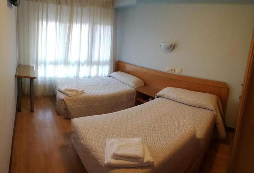 Номер Стандарт, Hospedaje Covadonga