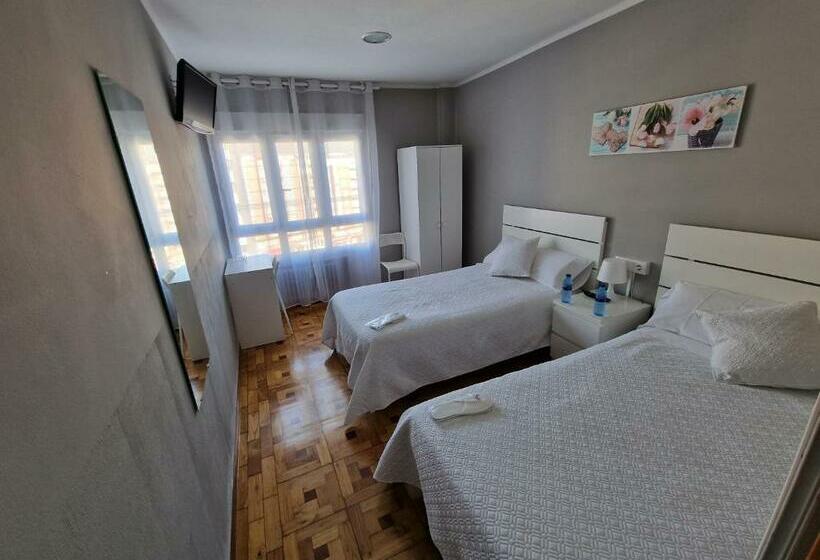 스탠다드 룸, Hostal Fidalgo