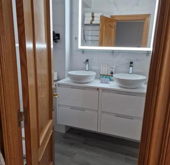 4인용 스탠다드 룸, Hostal Fidalgo