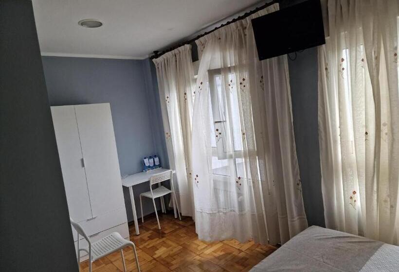 4인용 스탠다드 룸, Hostal Fidalgo