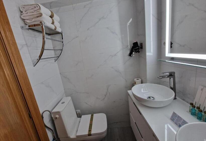 4인용 스탠다드 룸, Hostal Fidalgo