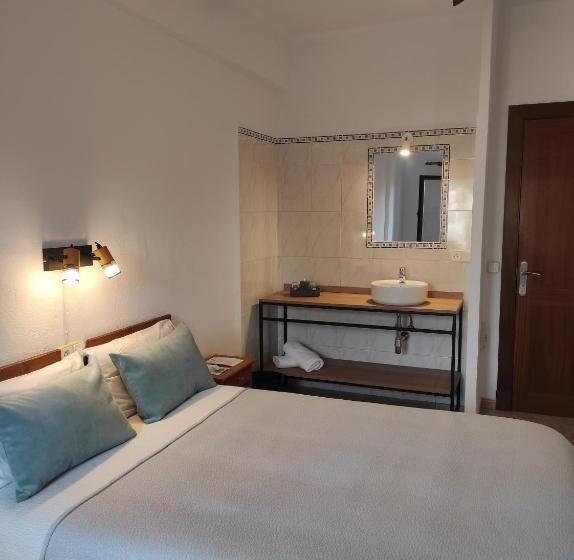 带共用浴室的标准房间, Hostal Nadal
