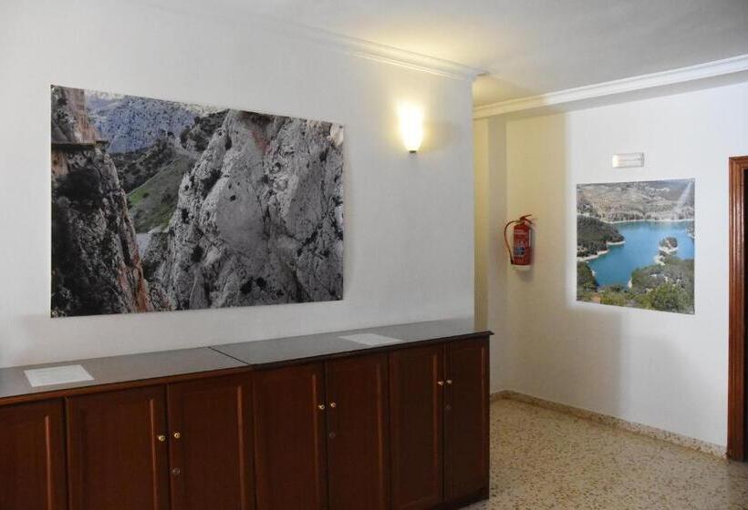 Номер Стандарт, Hostal Restaurante El Cruce