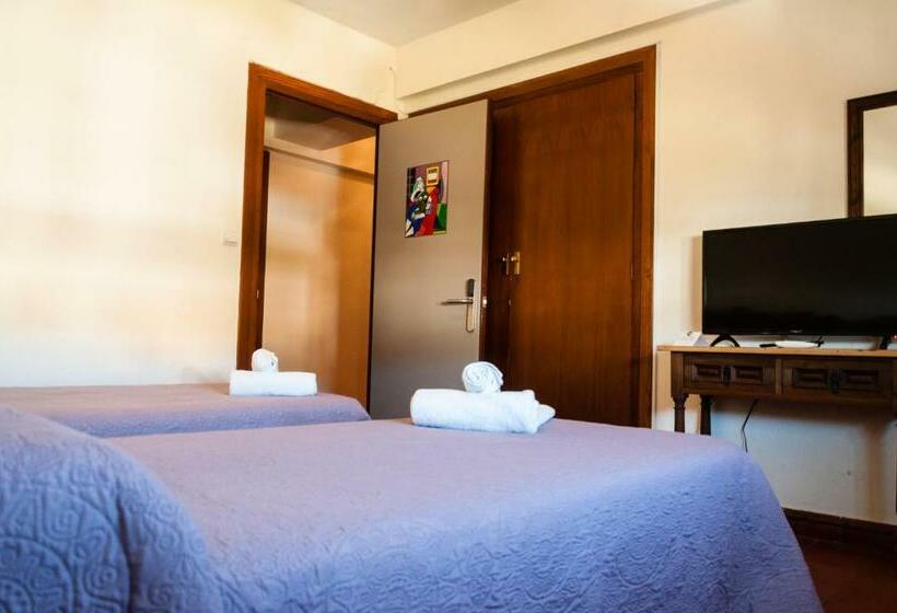 Номер Стандарт, Hostal La Palmera