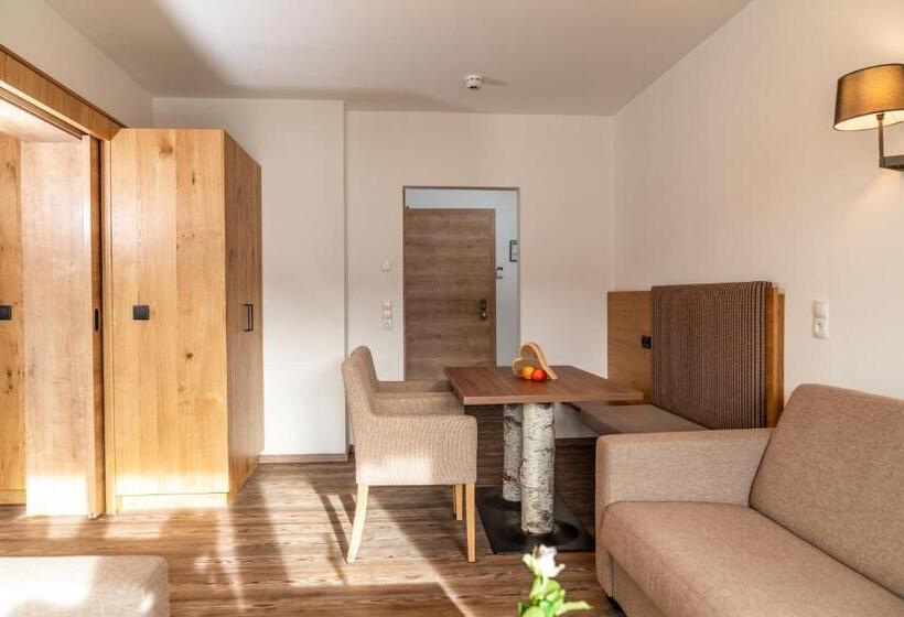 Семейный Номер, Aktivhotel Pehab