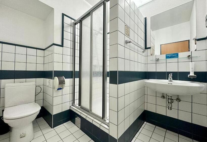 标准三人间, Very Central Apartments, 5 Min To City Center, No Reception