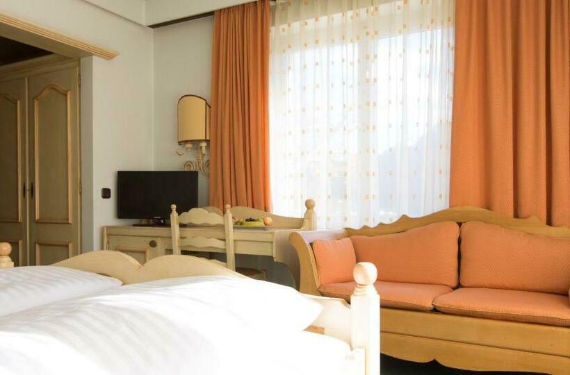 Номер Стандарт, Schlosshotel Dörflinger