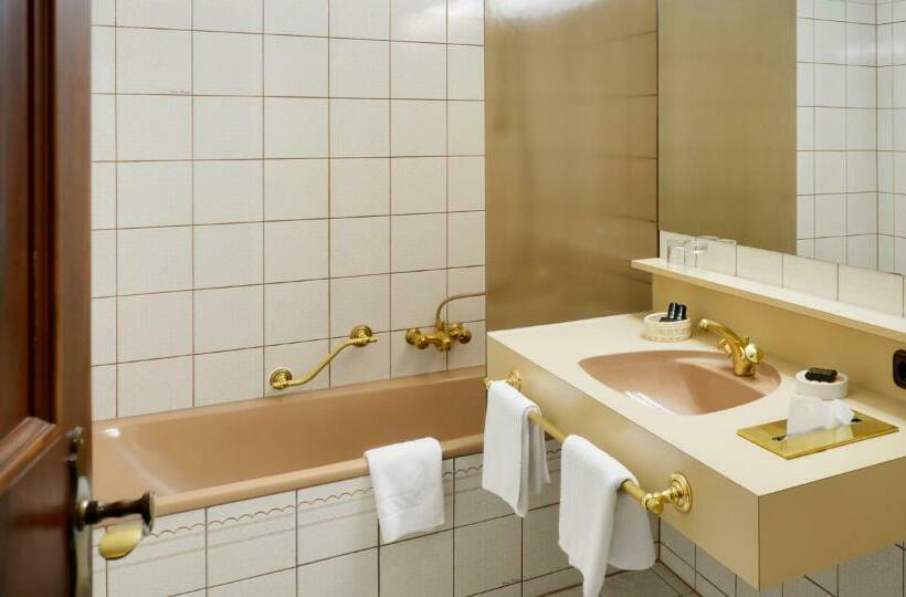 Номер Стандарт, Schlosshotel Dörflinger