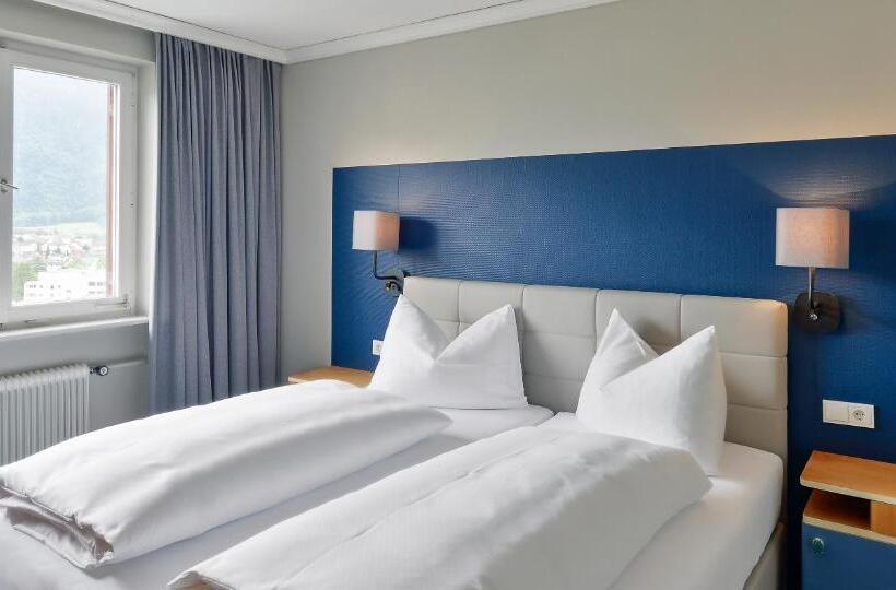 Студия Стандарт, Schlosshotel Dörflinger