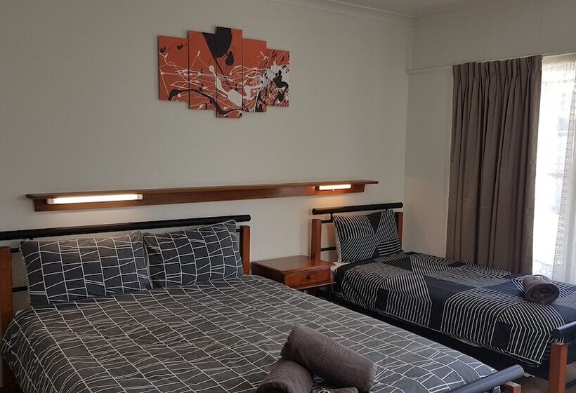 Номер Стандарт, Coolgardie Goldrush Motels