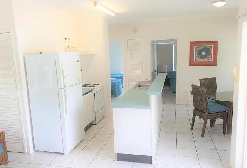 Апартаменты 1 Спальня с Балконом, Mango Tree Holiday Apartments