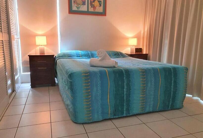 Апартаменты 1 Спальня с Балконом, Mango Tree Holiday Apartments