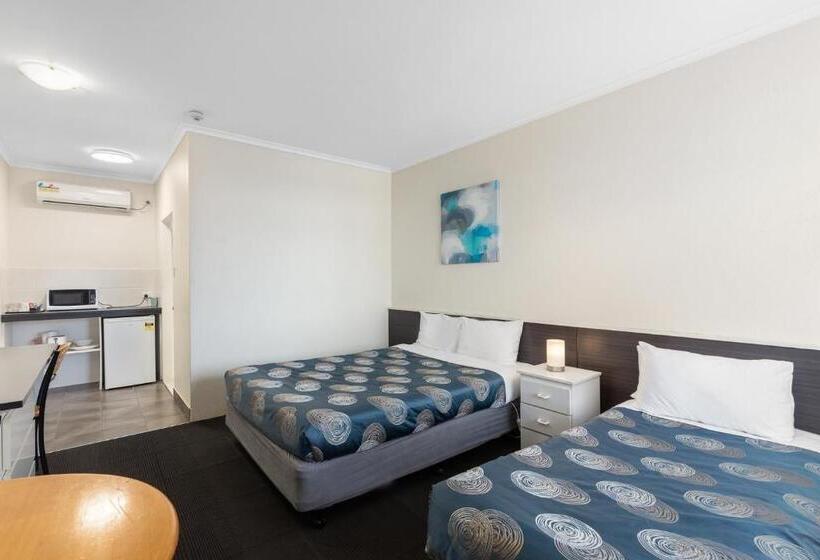 اتاق سوپریور, Red Carpet Motel