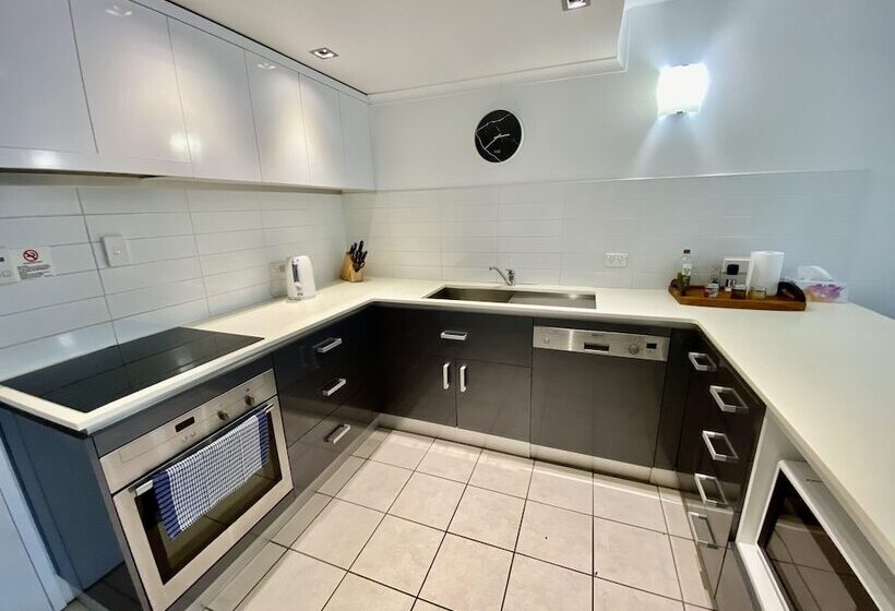 침실 2개 아파트, Reef Gateway Apartments