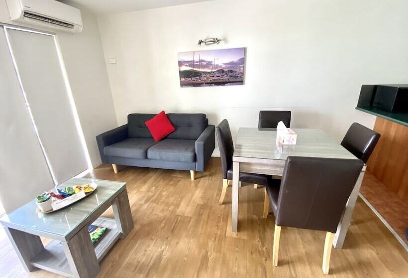 침실 2개 아파트, Reef Gateway Apartments