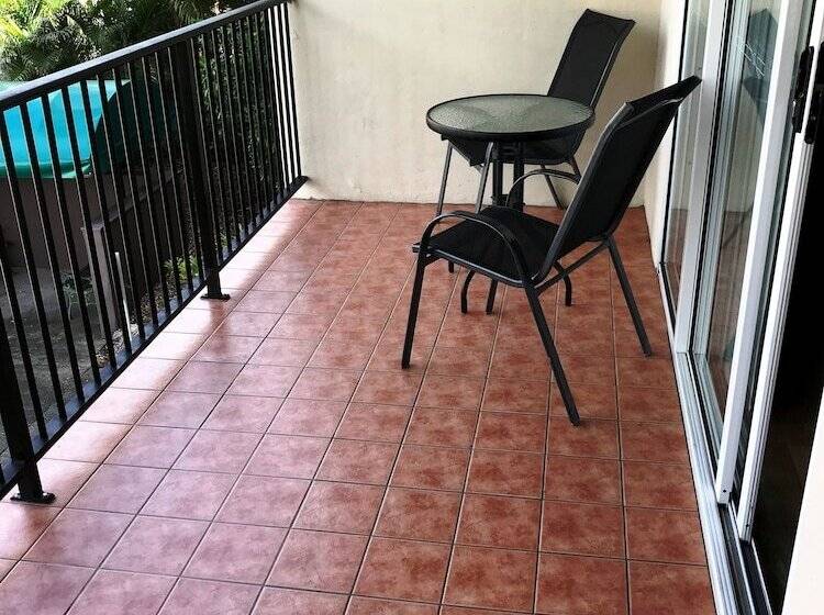 침실 2개 아파트, Reef Gateway Apartments