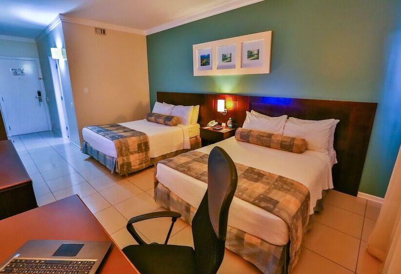 اتاق لوکس, Sun Valley Marília By Atlantica