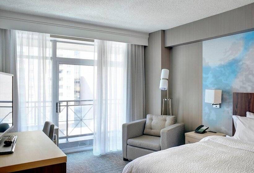 ダブルベッドスタンダードルーム, Courtyard By Marriott Toronto Downtown