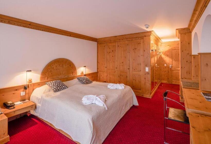 اتاق لوکس با بالکن, Albana Hotel Silvaplana