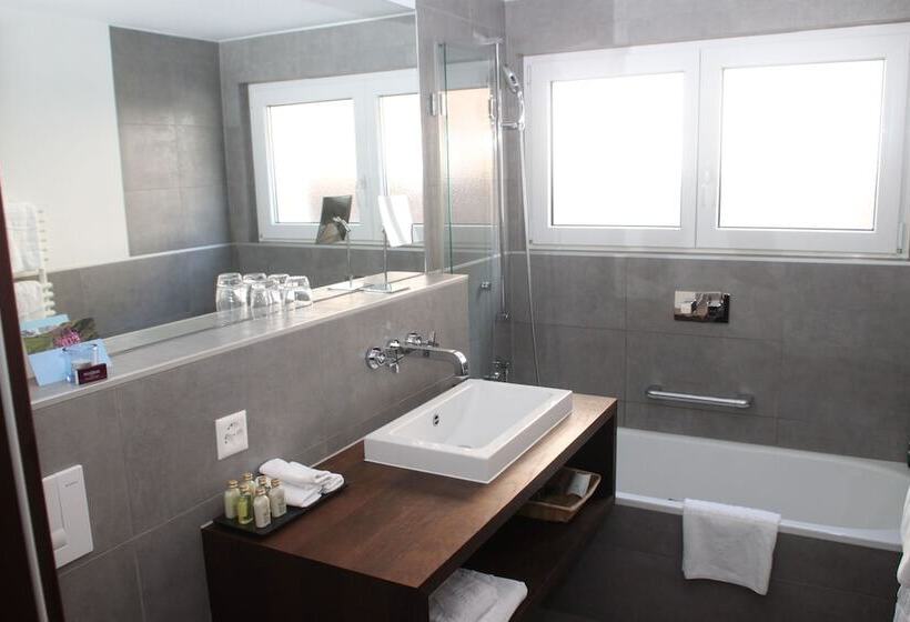 Полулюкс, Le Mirabeau Resort & Spa Zermatt