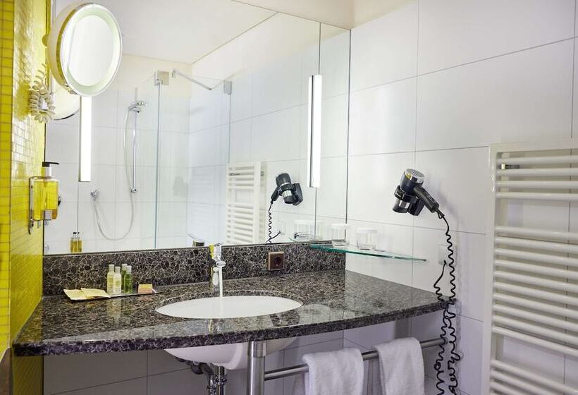 Номер Стандарт, Doubletree By Hilton Hannover Schweizerhof