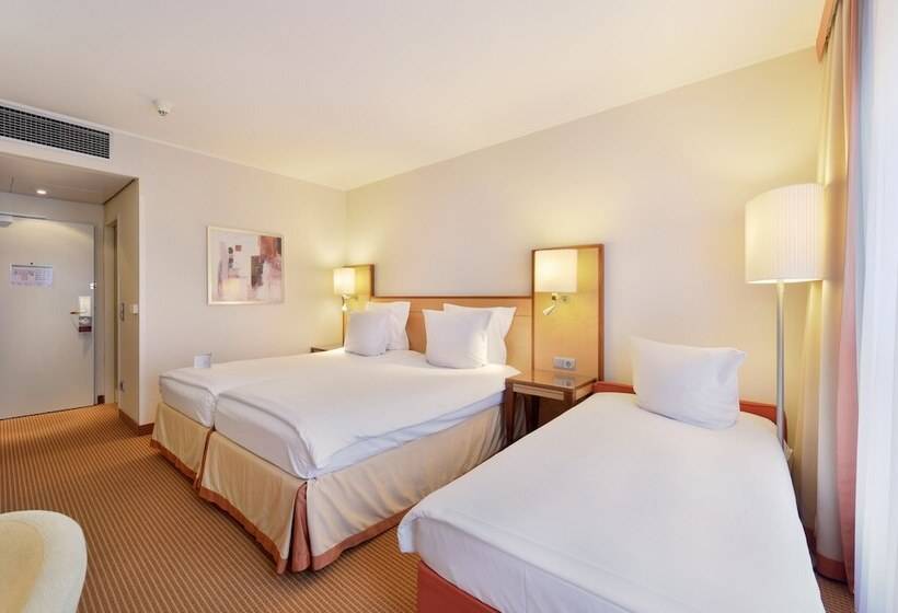 家庭间, Achat Hotel Karlsruhe City