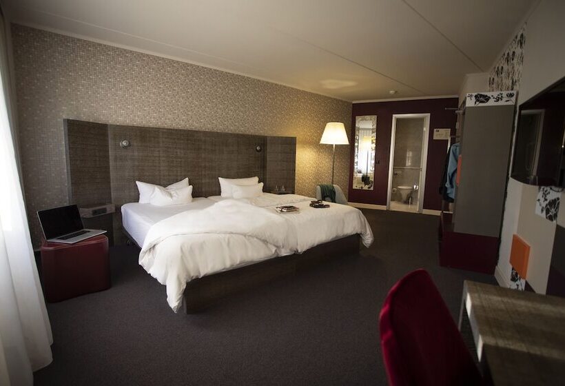 Полулюкс, Pentahotel Wiesbaden