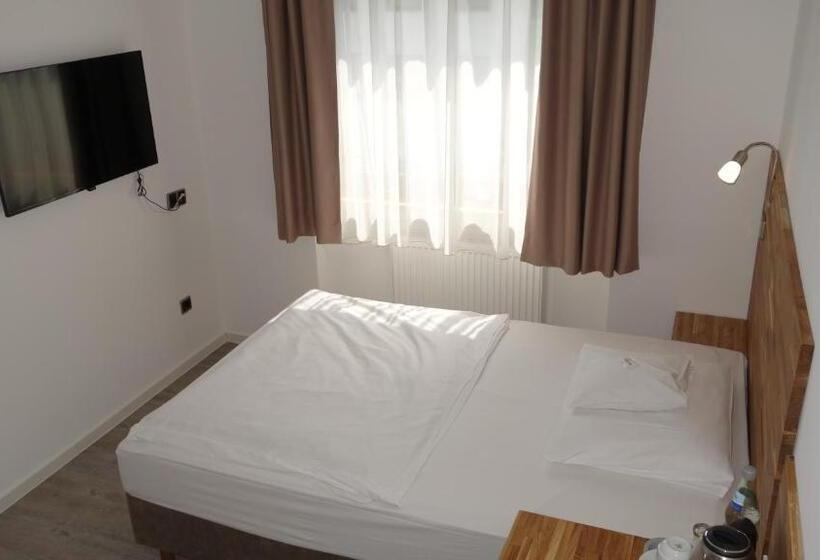 Номер Комфорт, Stuttgart 21