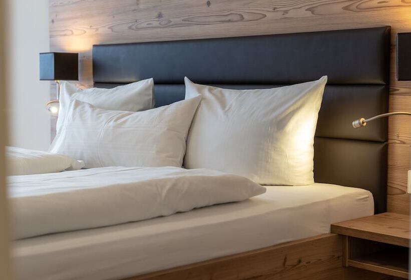 Полулюкс Superior, Dirsch Wellness & Spa Resort