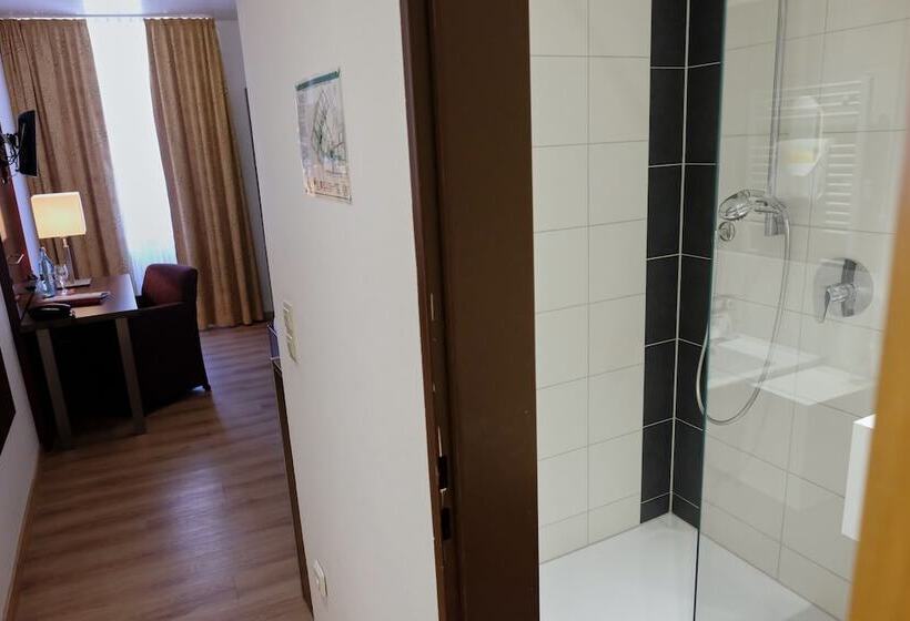 Номер Комфорт Индивидуальный, Romantica Hotel Blauer Hecht