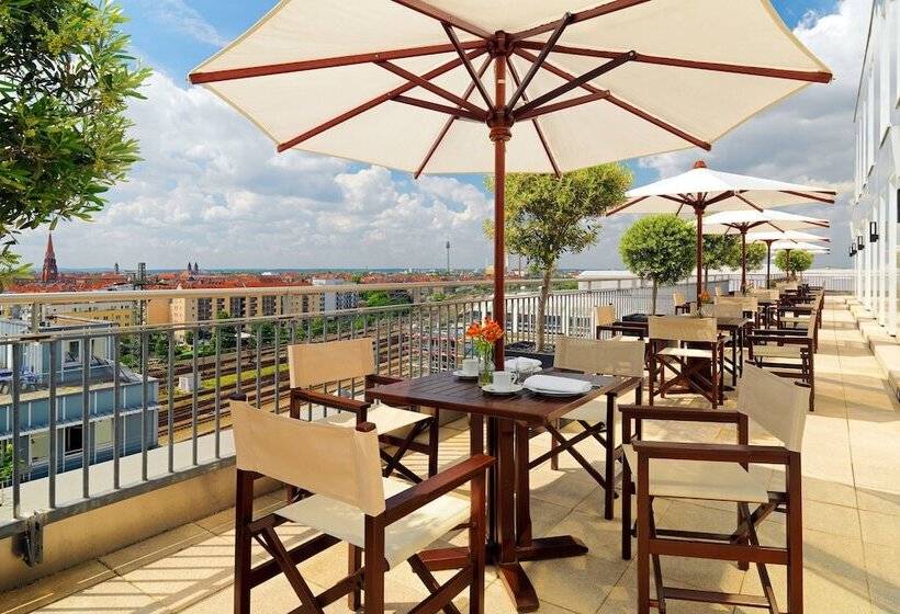 Номер Executive, Sheraton Carlton  Nuernberg